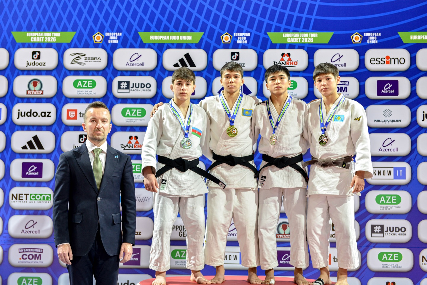 Gəncə Avropa Kubokunun ilk günündə 13 medal