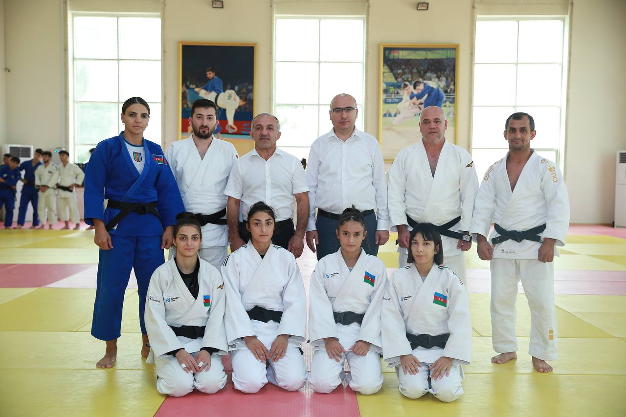 Yeniyetmə cüdoçular dünya çempionatına yola düşdülər