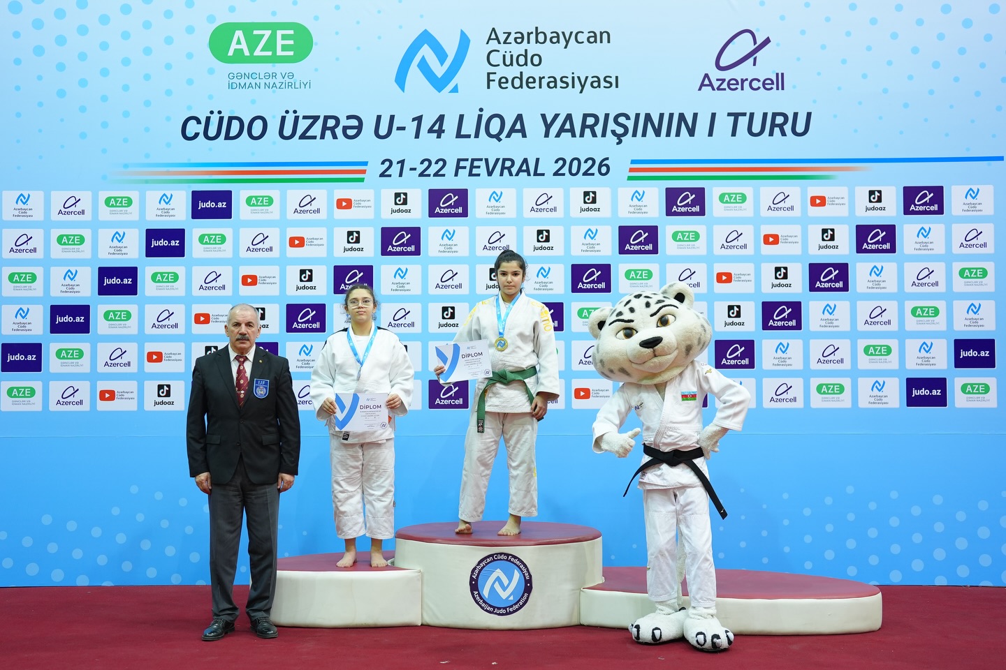 U-14 yeniyetmələr arasında Liqa yarışının I turu start götürüb