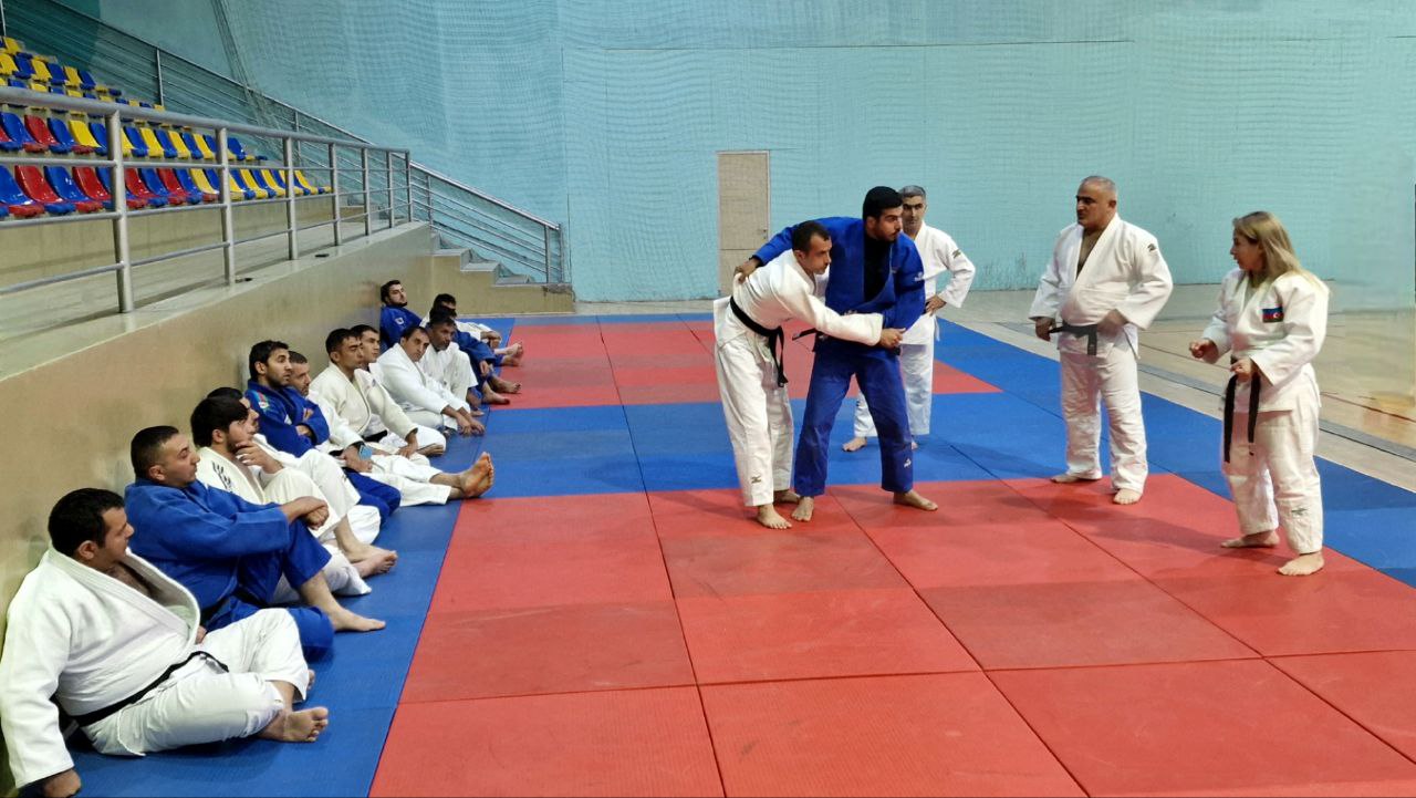Qazaxda məşqçilər üçün seminar keçirildi