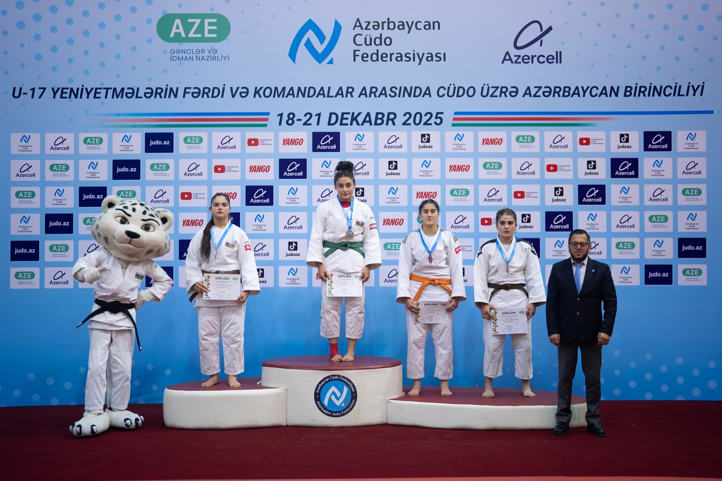 U-17 ölkə birinciliyinə start verilib