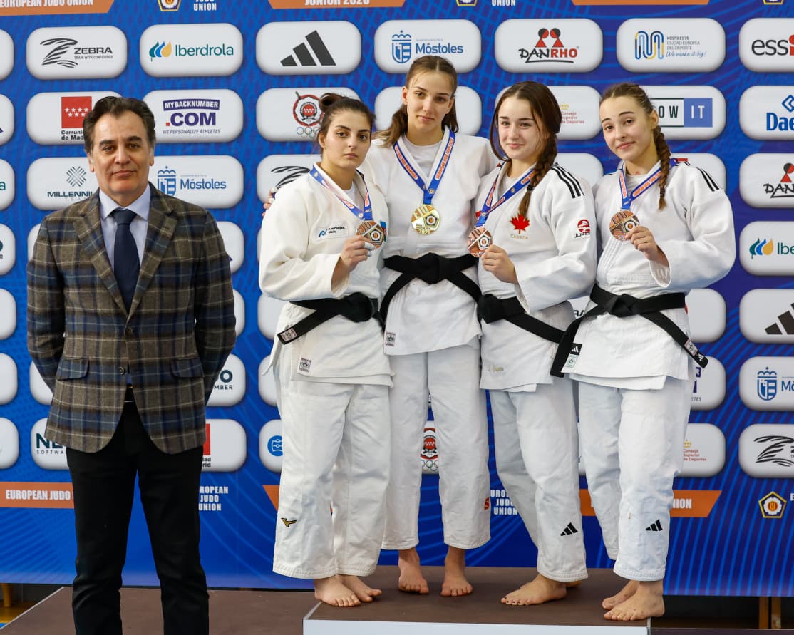 Vüsalə Hacıyeva İspaniyada gümüş medal qazandı