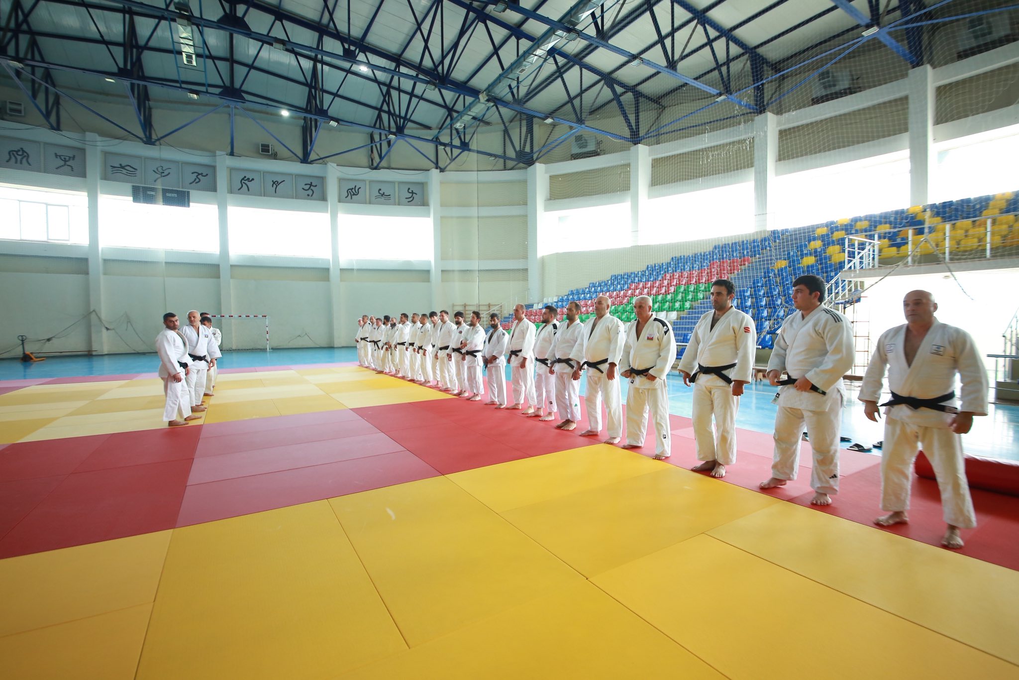 Peşəkar inkişaf proqramı çərçivəsində seminarlar davam edir