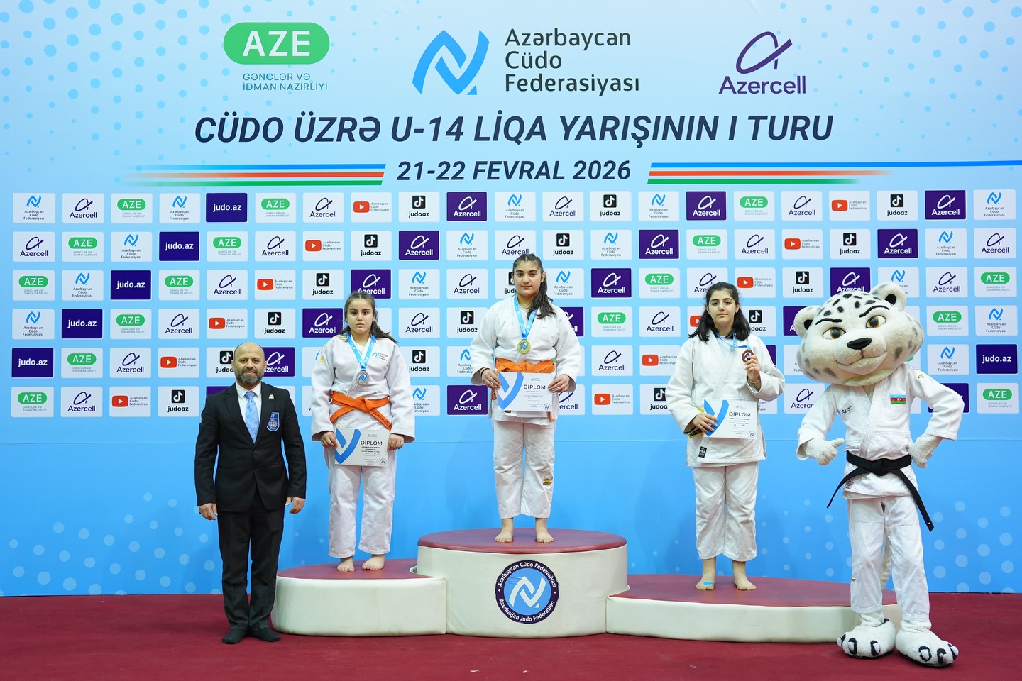 U-14 yeniyetmələr arasında Liqa yarışının I turu start götürüb