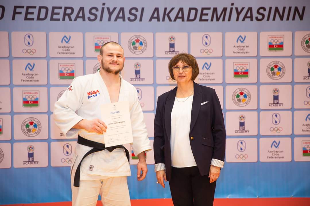 Beynəlxalq Cüdo Federasiyası Akademiyasının proqramında iştirak edən məşqçilərə sertifikatlar təqdim olunub