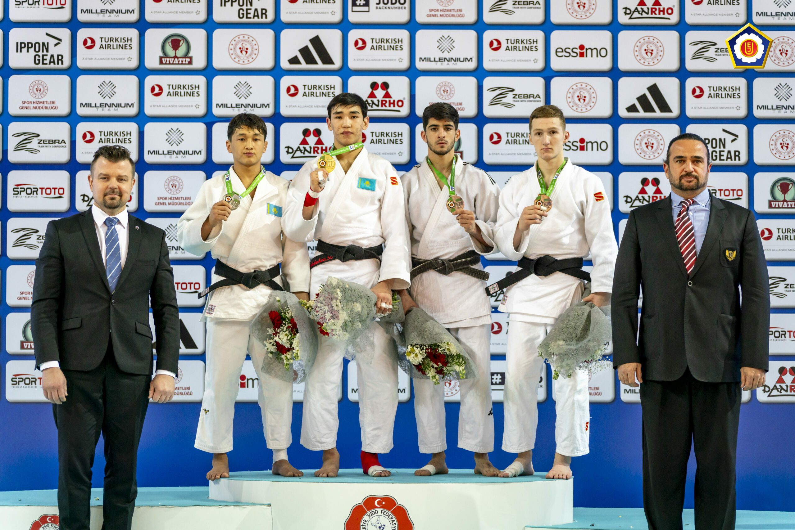 Cüdoçularımız Avropa Kubokuna 3 medalla başladı