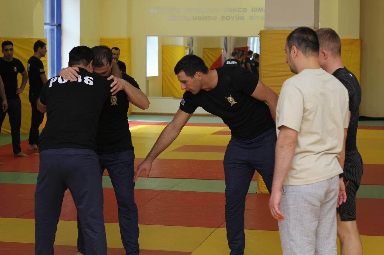 Polis əməkdaşları üçün cüdo təlimi keçirildi