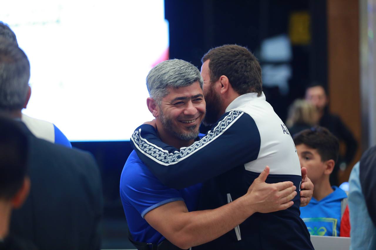Avropa çempionatından dönən cüdoçularımız havalimanında böyük çoşqu ilə qarşılandı