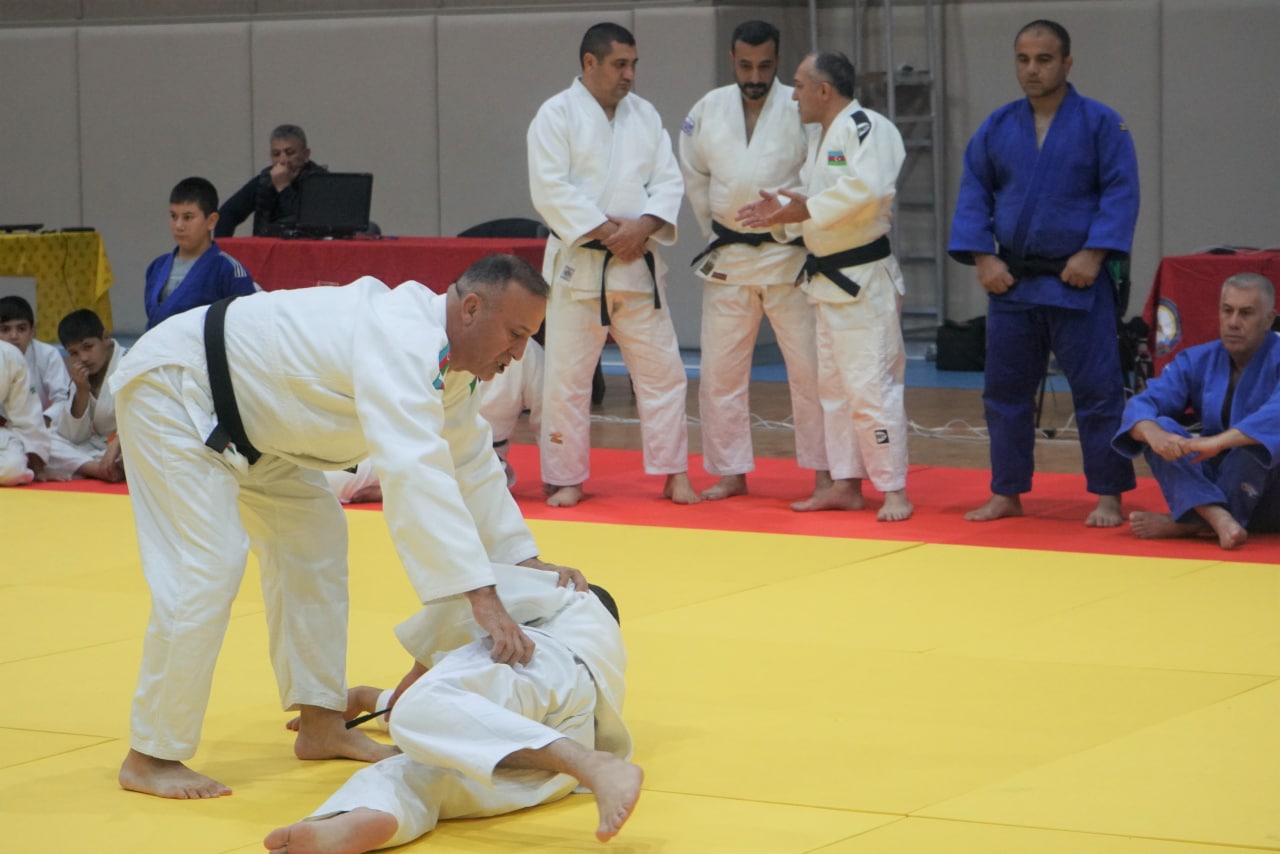 Naxçıvanda məşqçilər və cüdoçular üçün seminar keçirildi