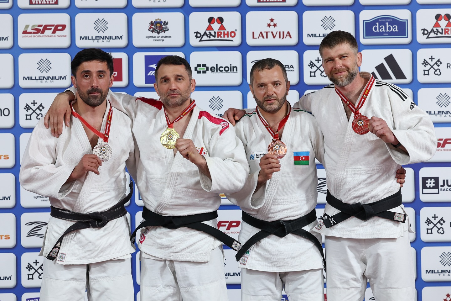 Veteran cüdoçularımız 3 qızıl və 1 bürünc medal qazanıblar