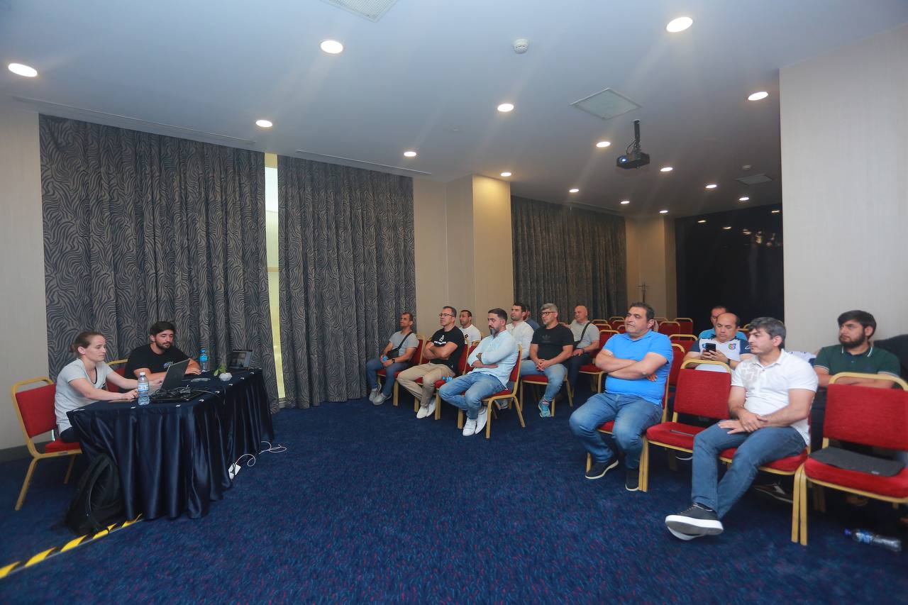Qidalanma qaydaları mövzusunda seminar keçirildi