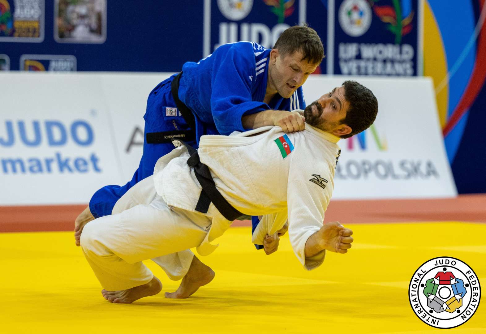Veteran cüdoçularımız Dünya çempionatının ikinci günündə 7 medal qazandı