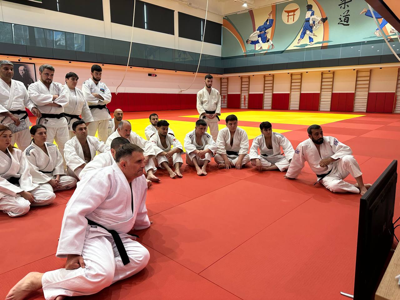 Hakimlər üçün nəzəri və praktiki seminar təşkil olunub