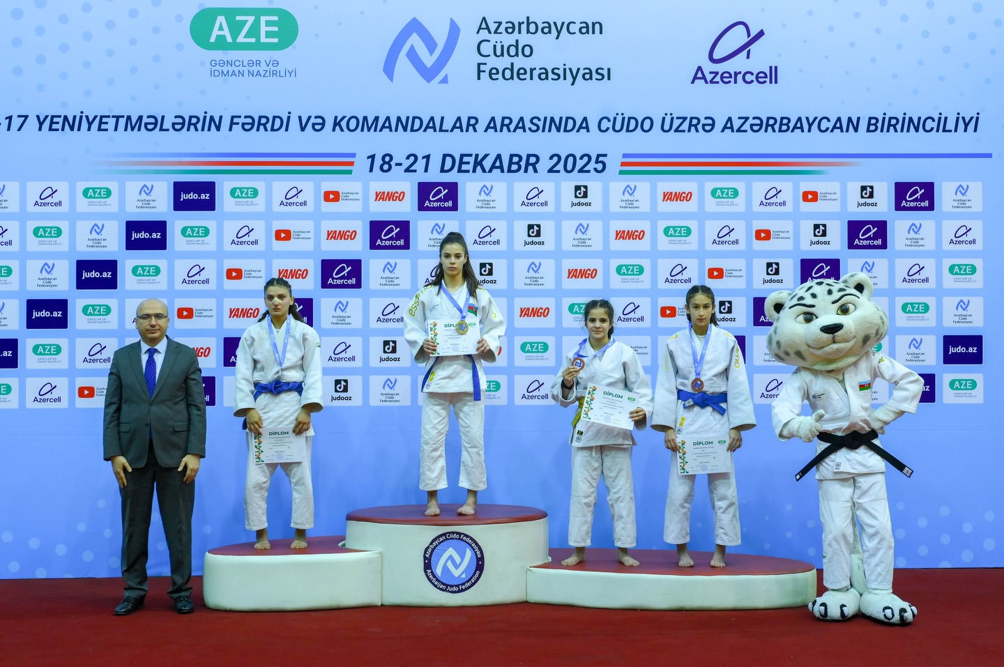 U-17 ölkə birinciliyində fərdi mübarizələr başa çatıb