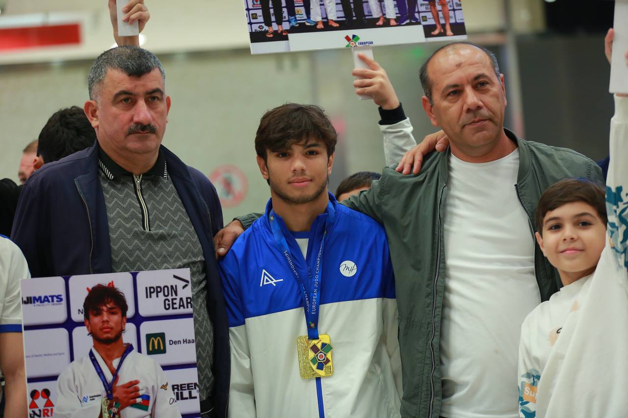 Avropa çempionatından dönən cüdoçularımız havalimanında böyük çoşqu ilə qarşılandı
