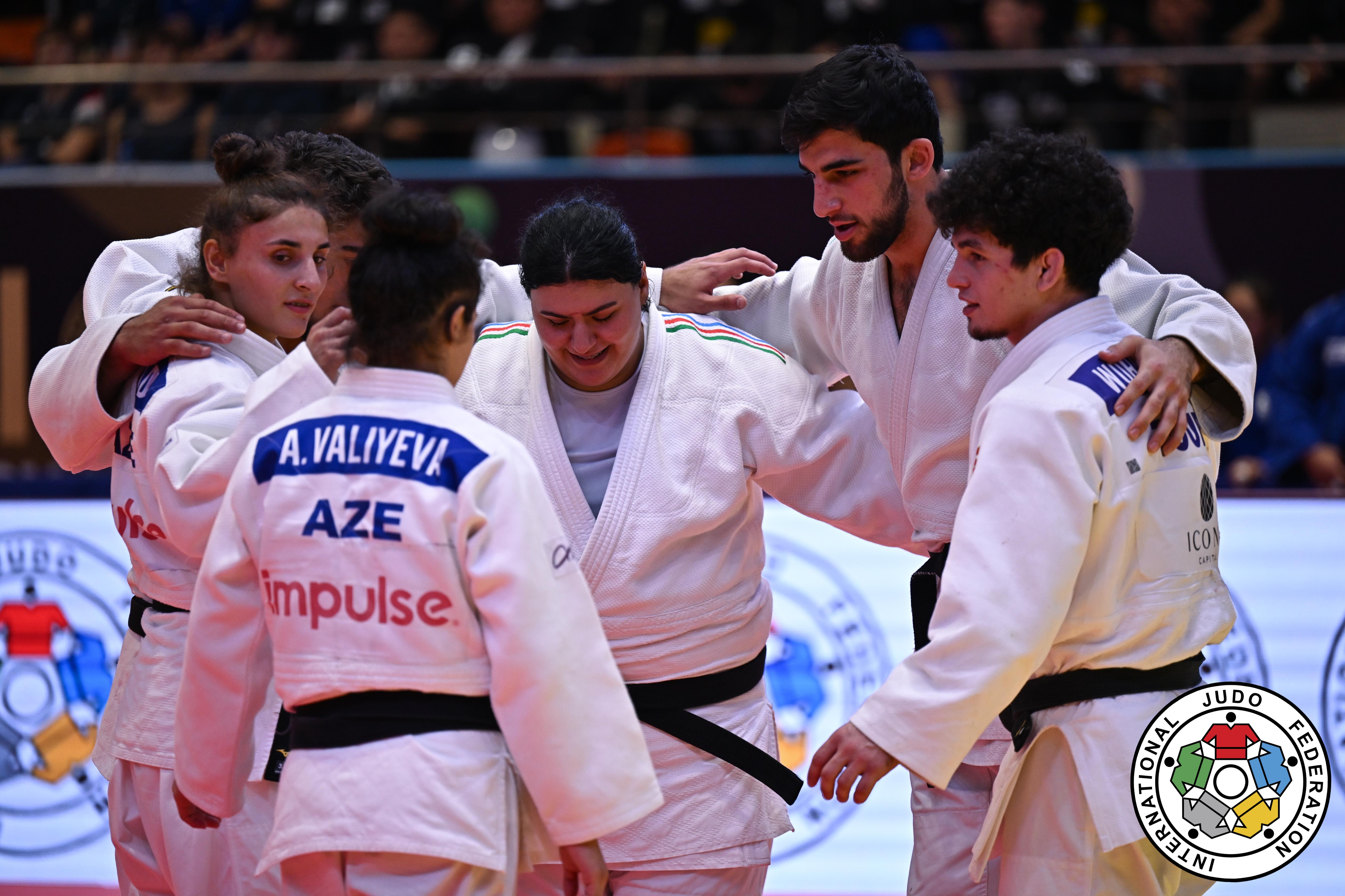 Dünya çempionatında üç medal