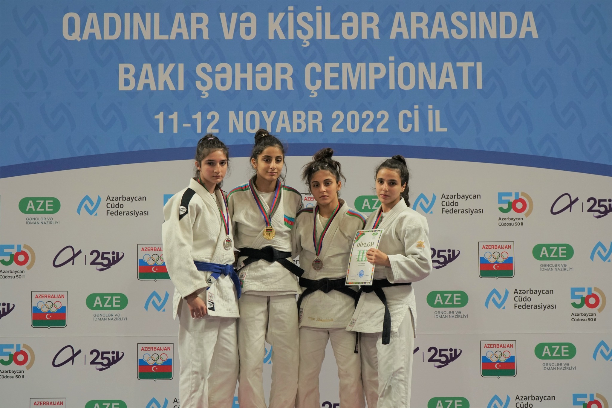 Böyüklər arasında Bakı şəhər çempionatı ilk yarış günü keçirilib