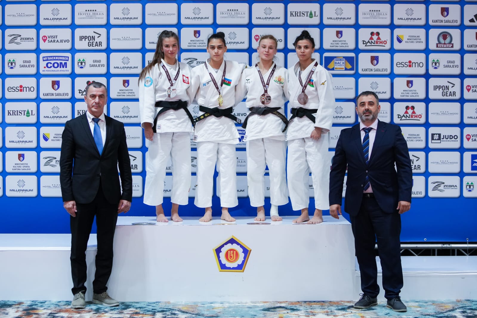 Sarayevo Avropa Kubokunu 4 medalla tamamladıq