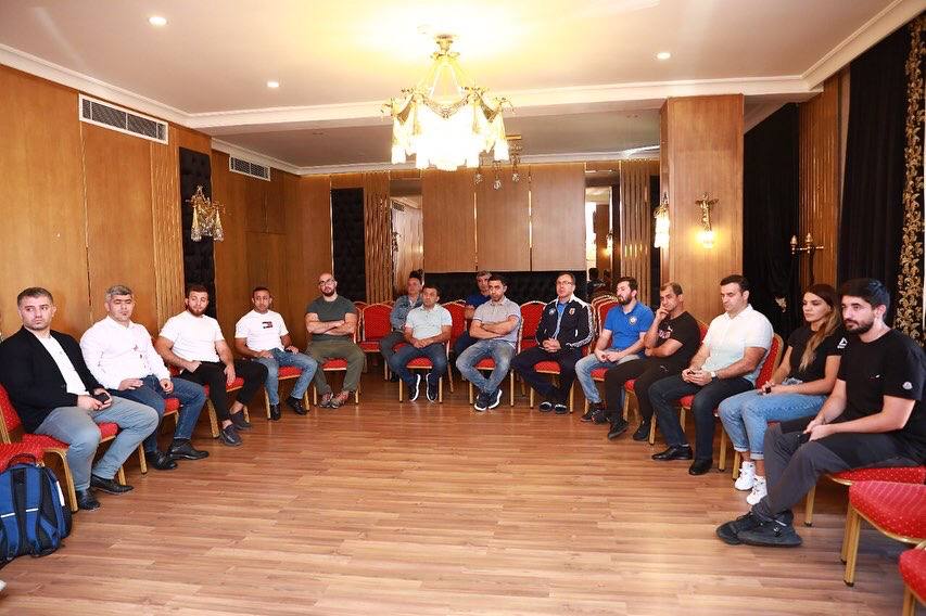 Məşqçilər üçün "Stresin idarə olunması" mövzusunda təlim keçirildi