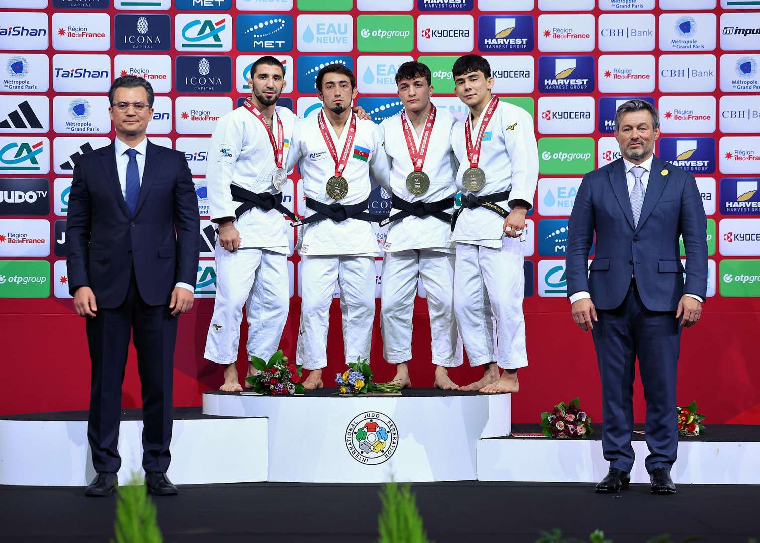 Paris Böyük Dəbilqəsinə Azərbaycan 2 medalla start verdi