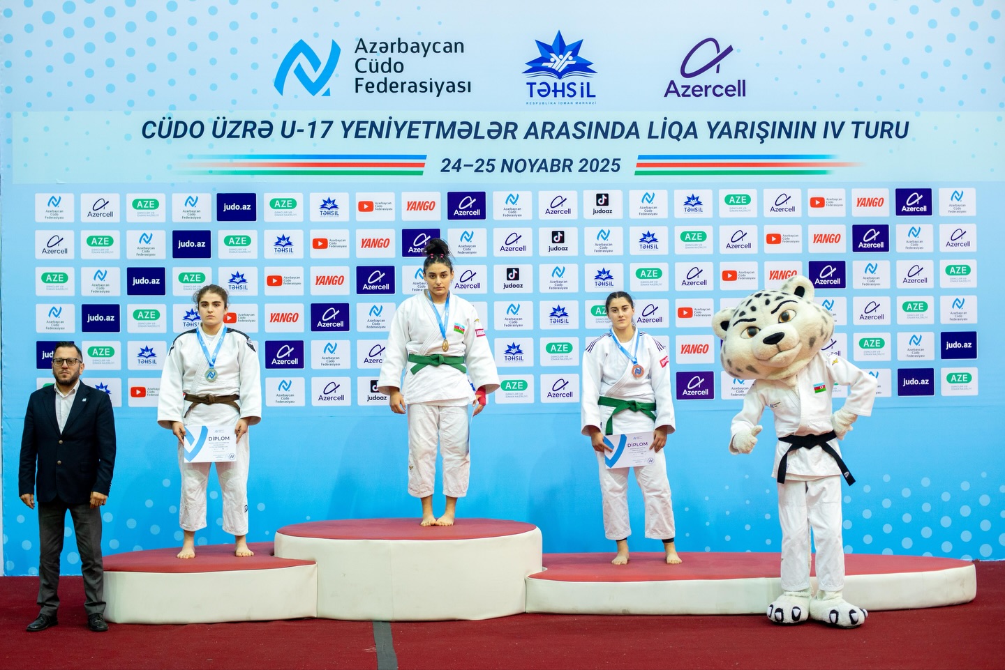 U-17 Liqa yarışının IV turu başladı