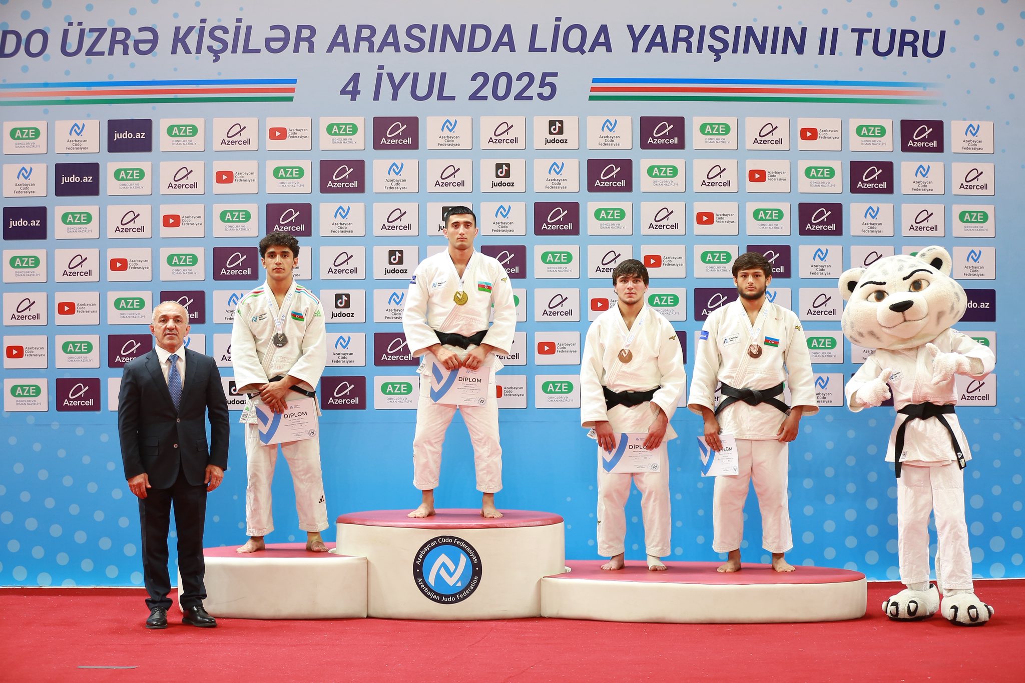 Kişilər arasında Liqa yarışının II turu keçirilib