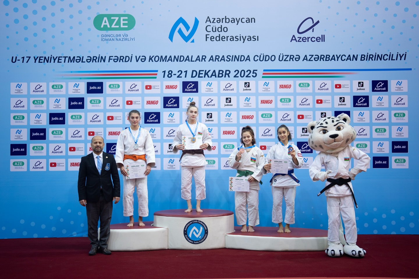 U-17 ölkə birinciliyinə start verilib
