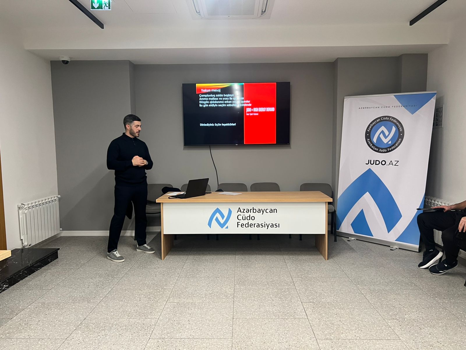 Yeniyetmə qızlardan ibarət millinin üzvləri üçün növbəti maarifləndirici seminar keçirilib