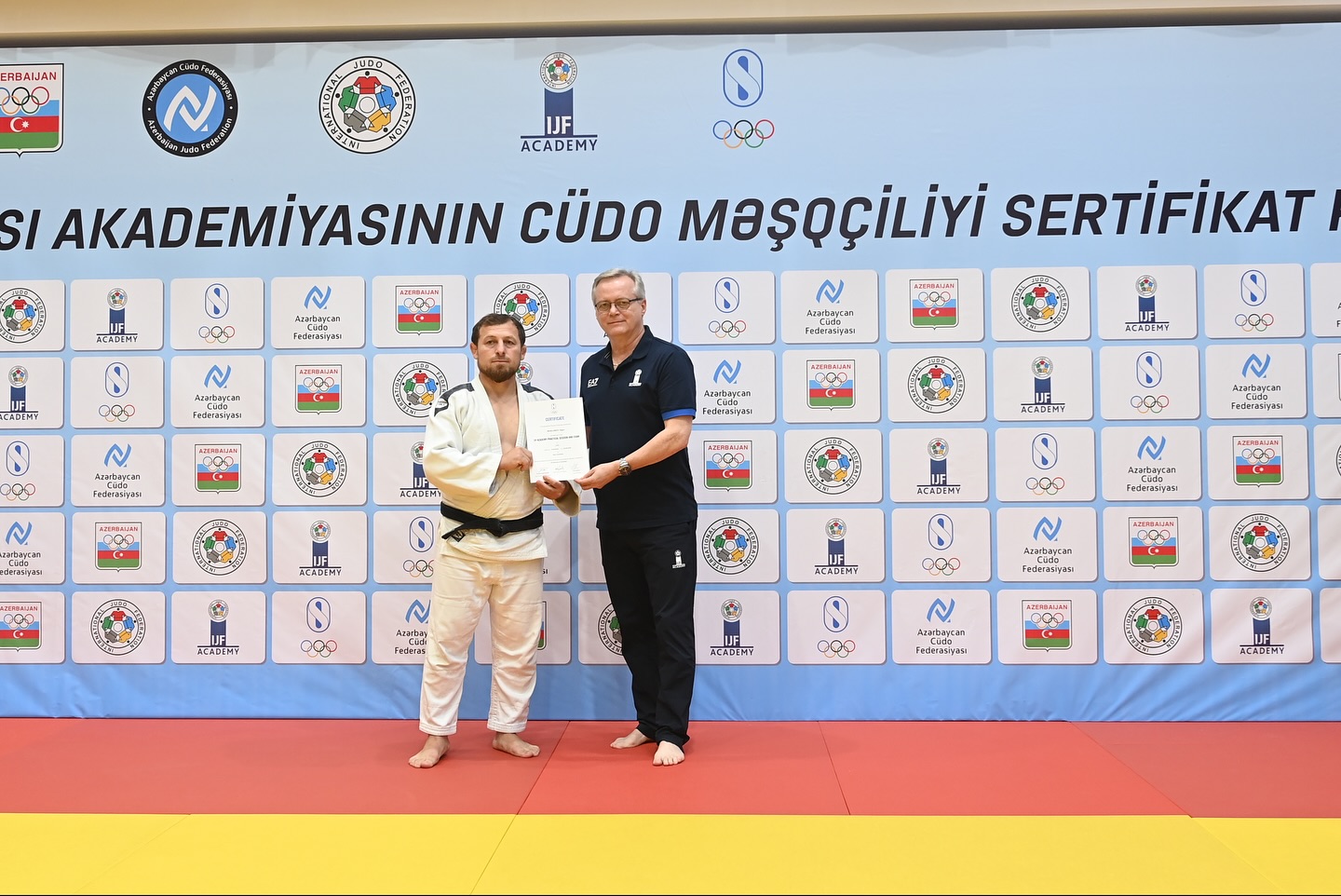 Cüdo məşqçiliyi üzrə proqramının iştirakçılarına sertifikatların təqdimolunma mərasimi keçirilib