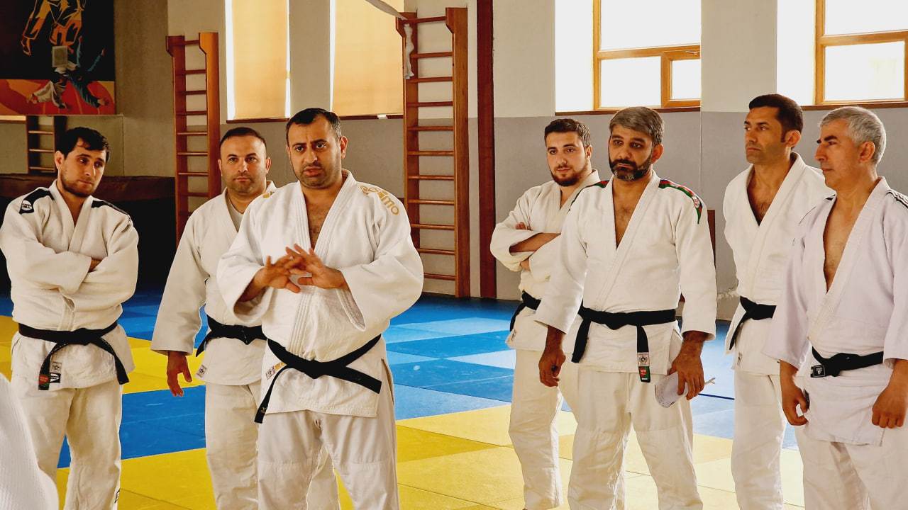 Hakimlərin peşəkarlıq səviyyəsini artırmaq üçün seminar təşkil edilib