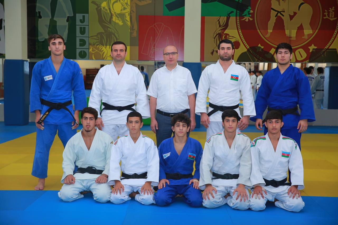 Yeniyetmə cüdoçular Avropa Gənclər Olimpiya Festivalına yola düşürlər