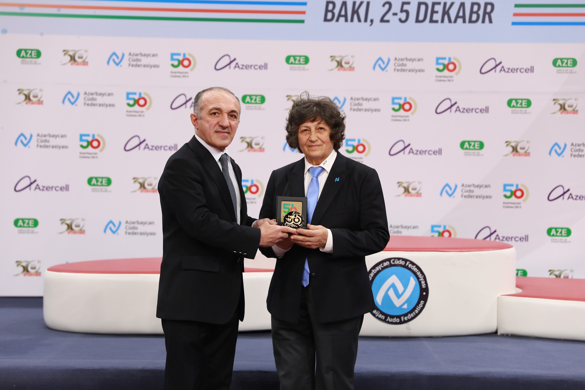 Azərbaycanda cüdonun yaranmasının 50 illik yubileyi ilə bağlı yubiley medalları təqdim olunub