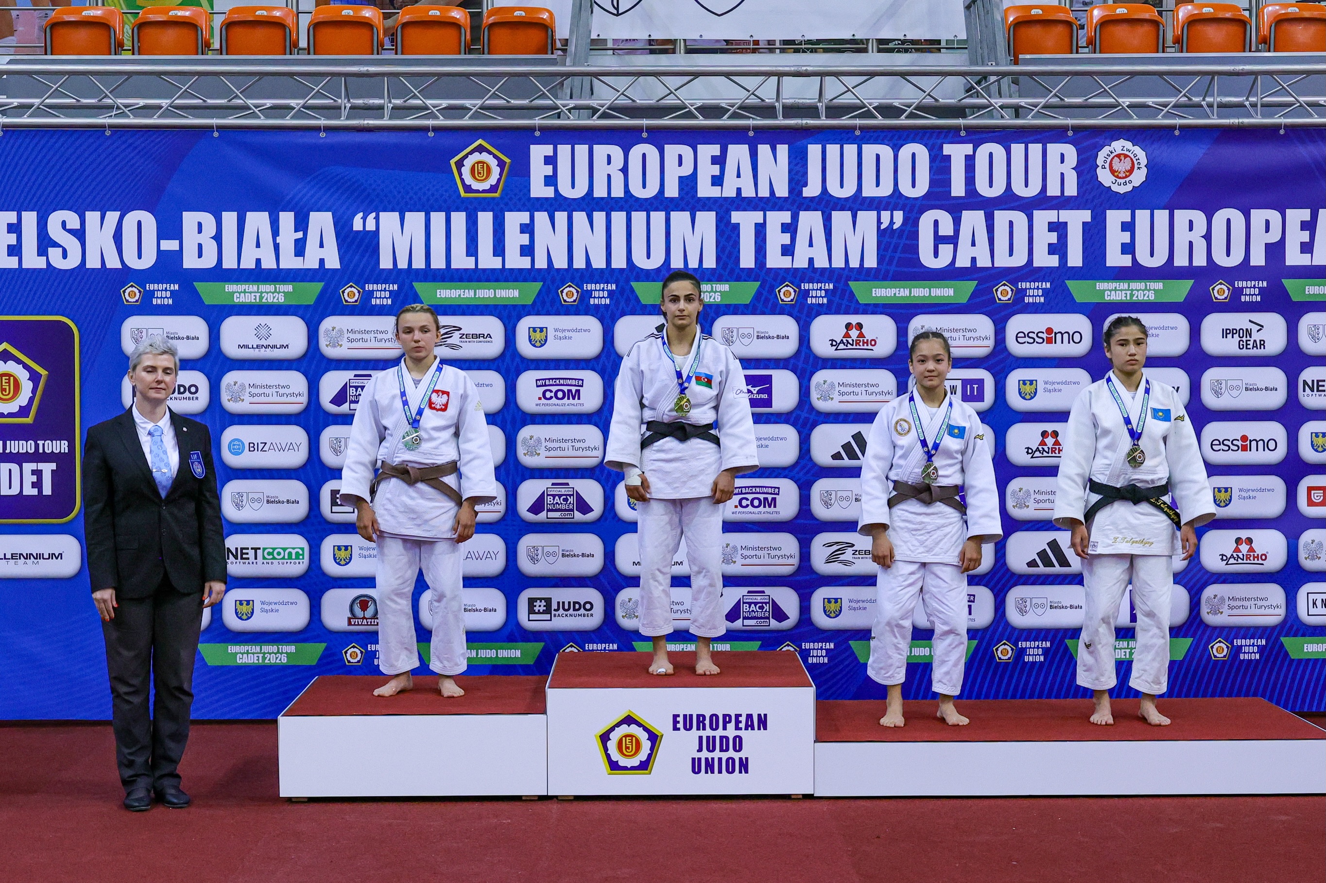 Cüdoçularımız Polşada keçirilən Avropa Kubokuna 8 medalla başladı