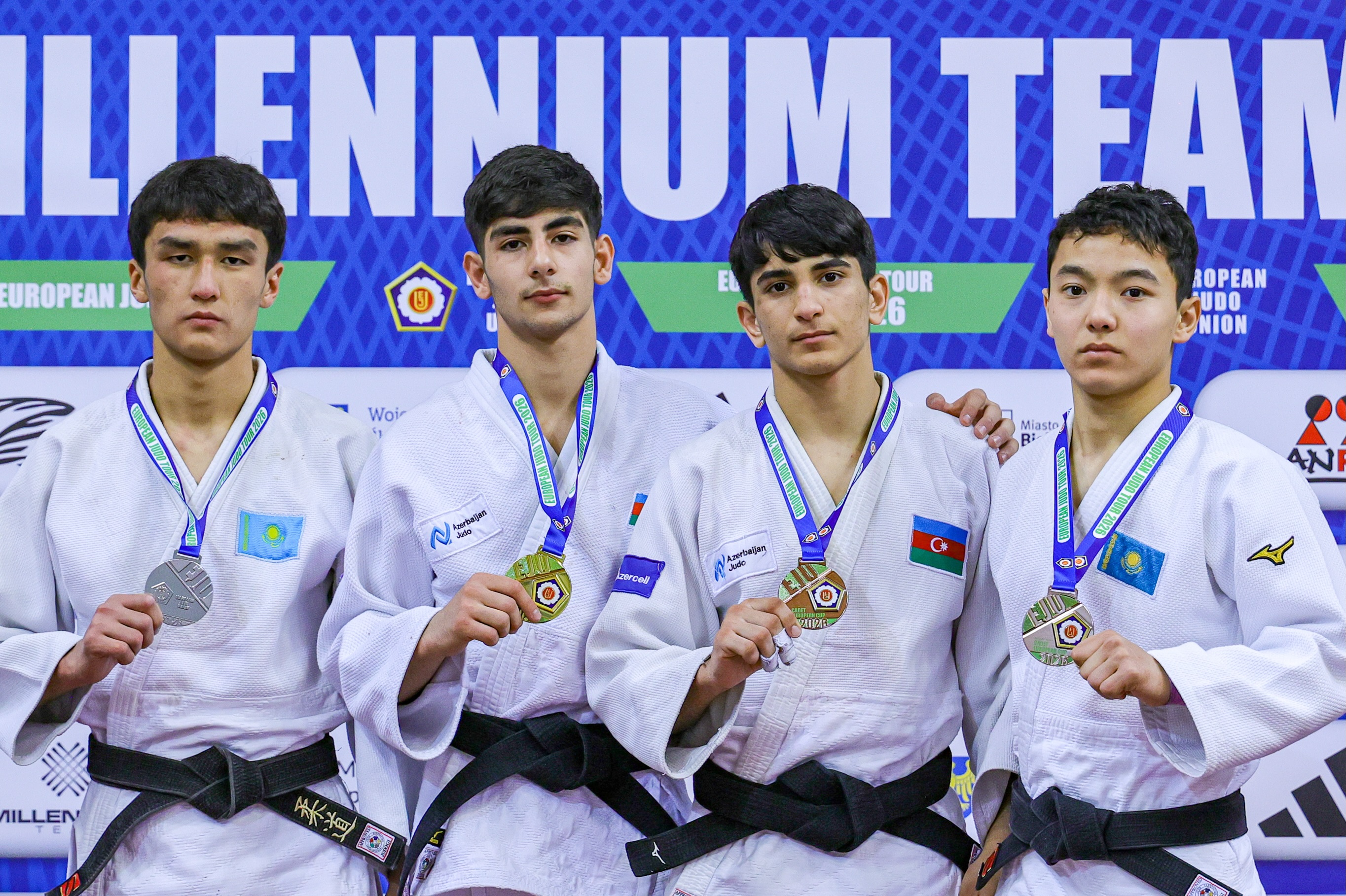 Cüdoçularımız Polşada keçirilən Avropa Kubokuna 8 medalla başladı