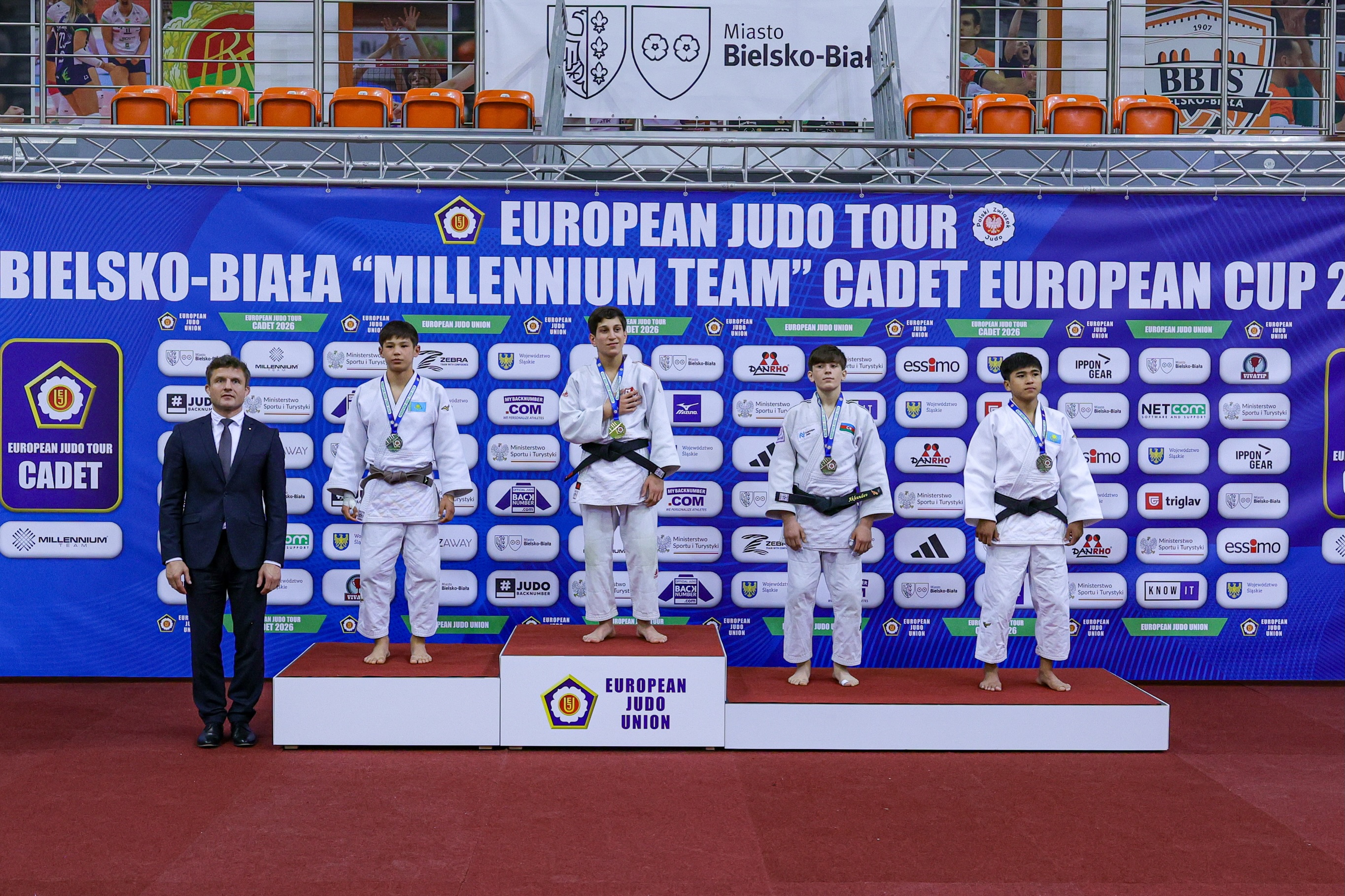 Cüdoçularımız Polşada keçirilən Avropa Kubokuna 8 medalla başladı