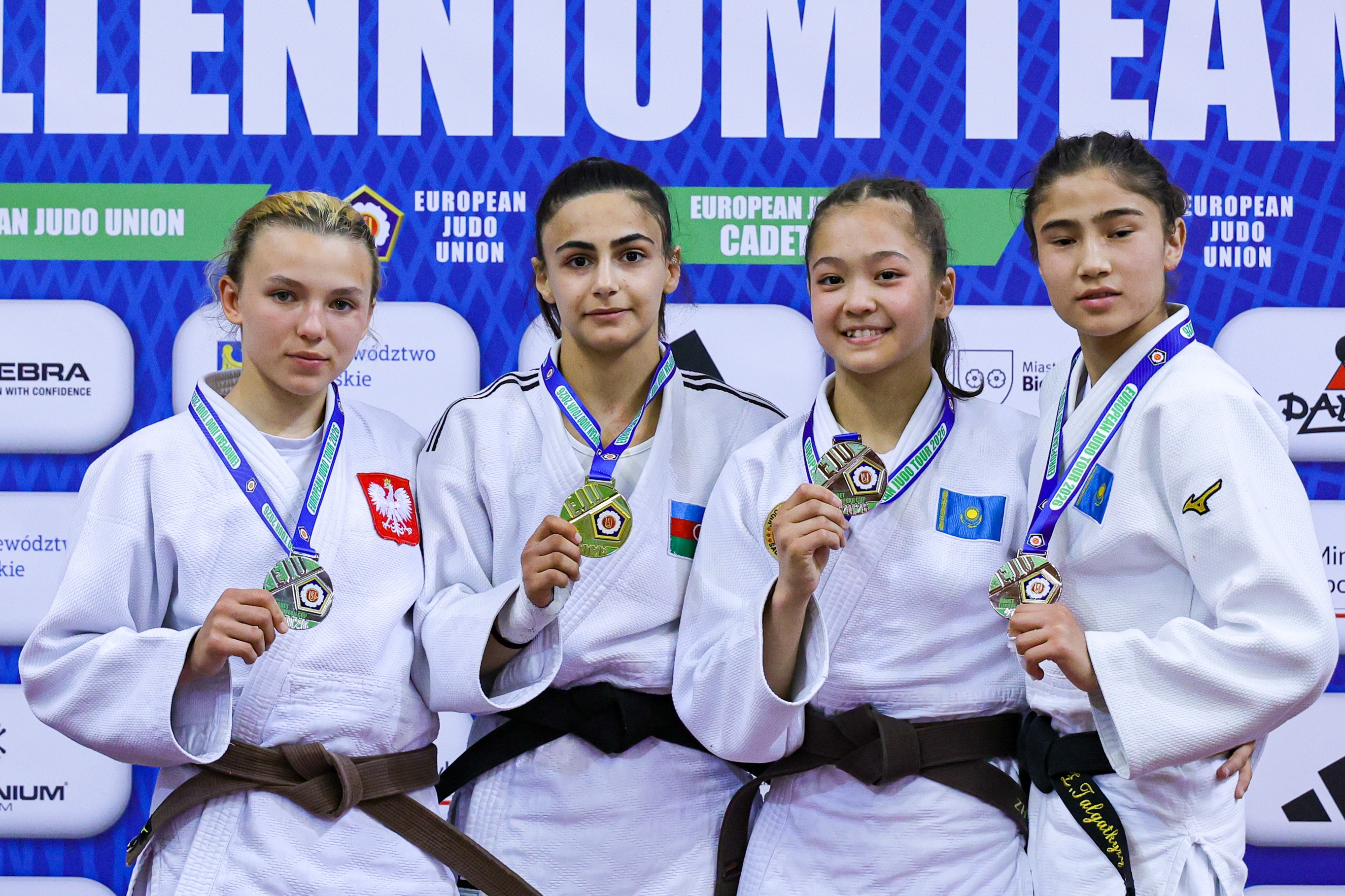 Cüdoçularımız Polşada keçirilən Avropa Kubokuna 8 medalla başladı