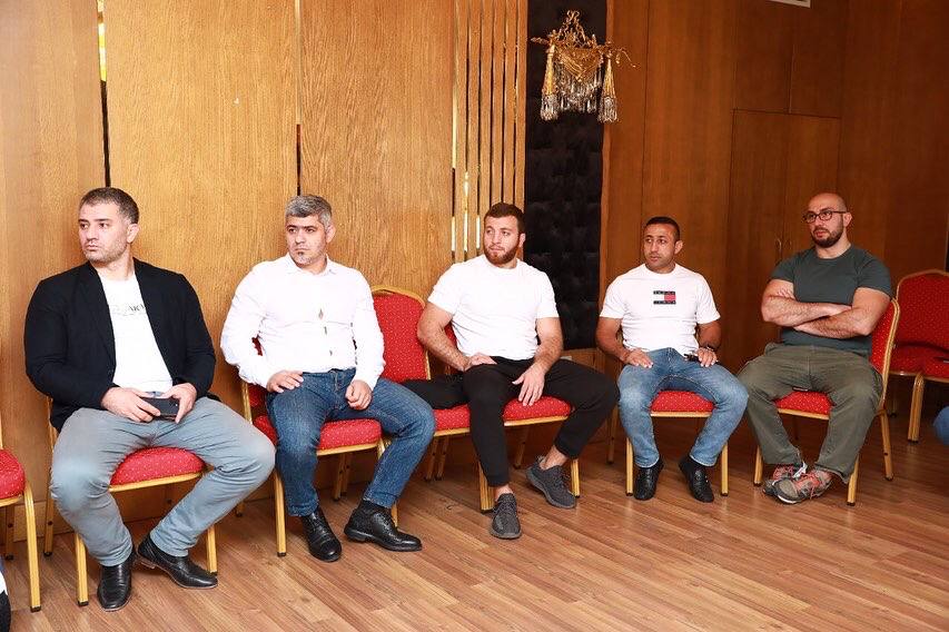 Məşqçilər üçün "Stresin idarə olunması" mövzusunda təlim keçirildi