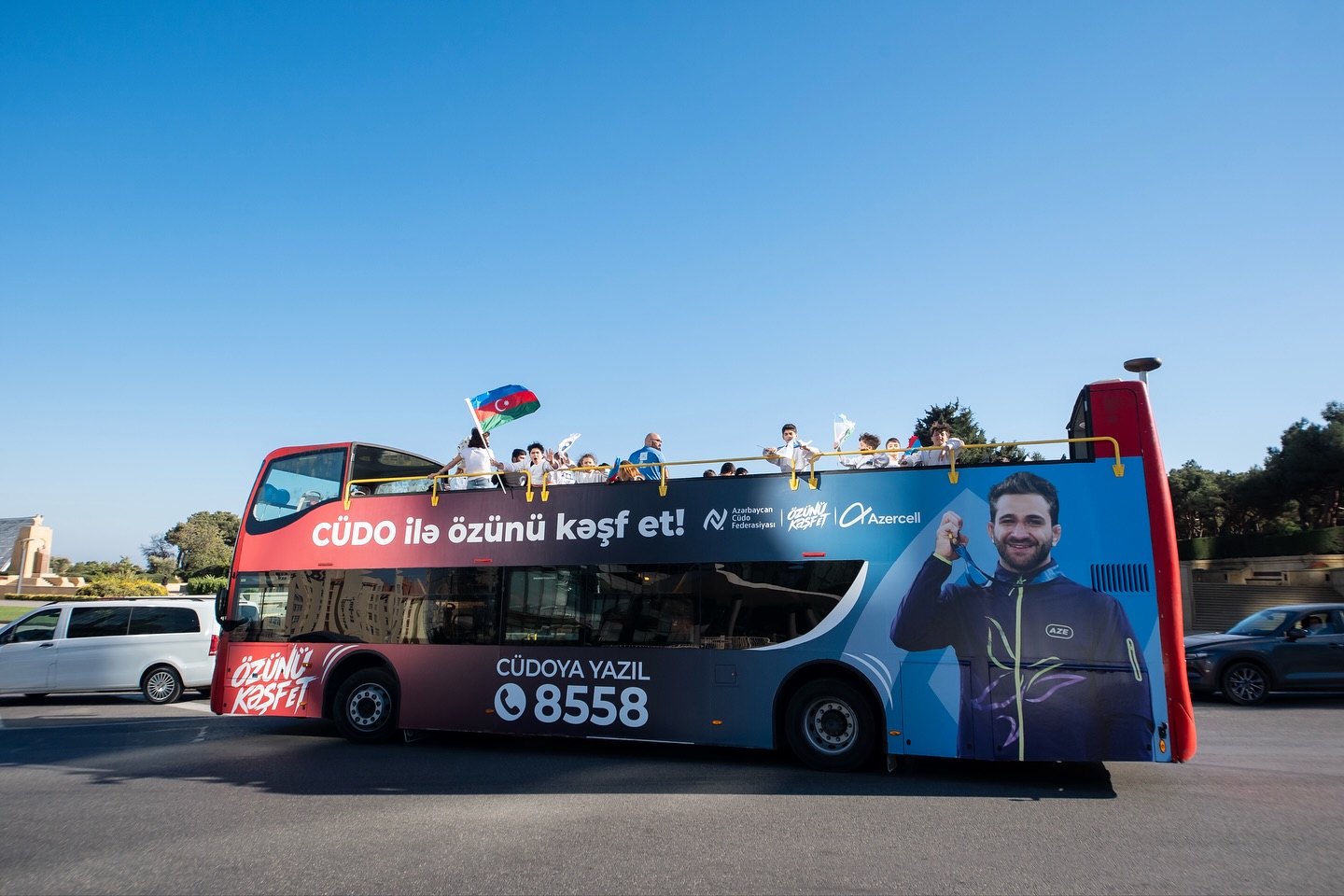 Azərbaycan Cüdo Federasiyası xüsusi avtobusla “Şəhər turu” həyata keçirib