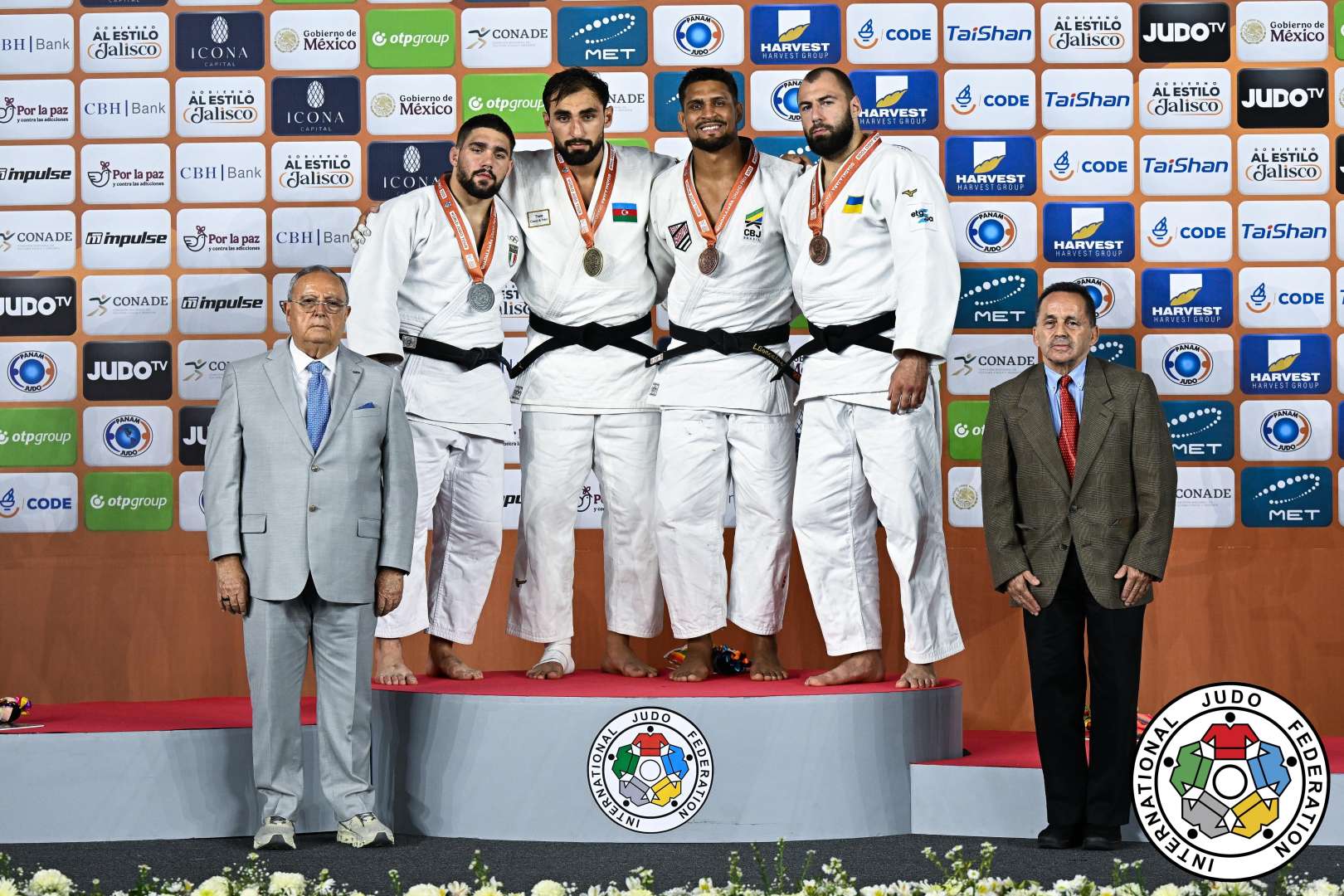 Milli komandamızdan parlaq çıxış - 6 qızıl və 3 bürünc medal