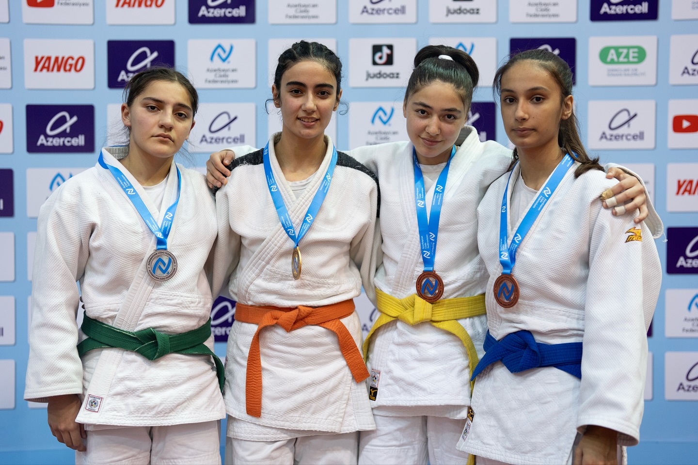Daha 6 çəki dərəcəsində medalçılar müəyyənləşib