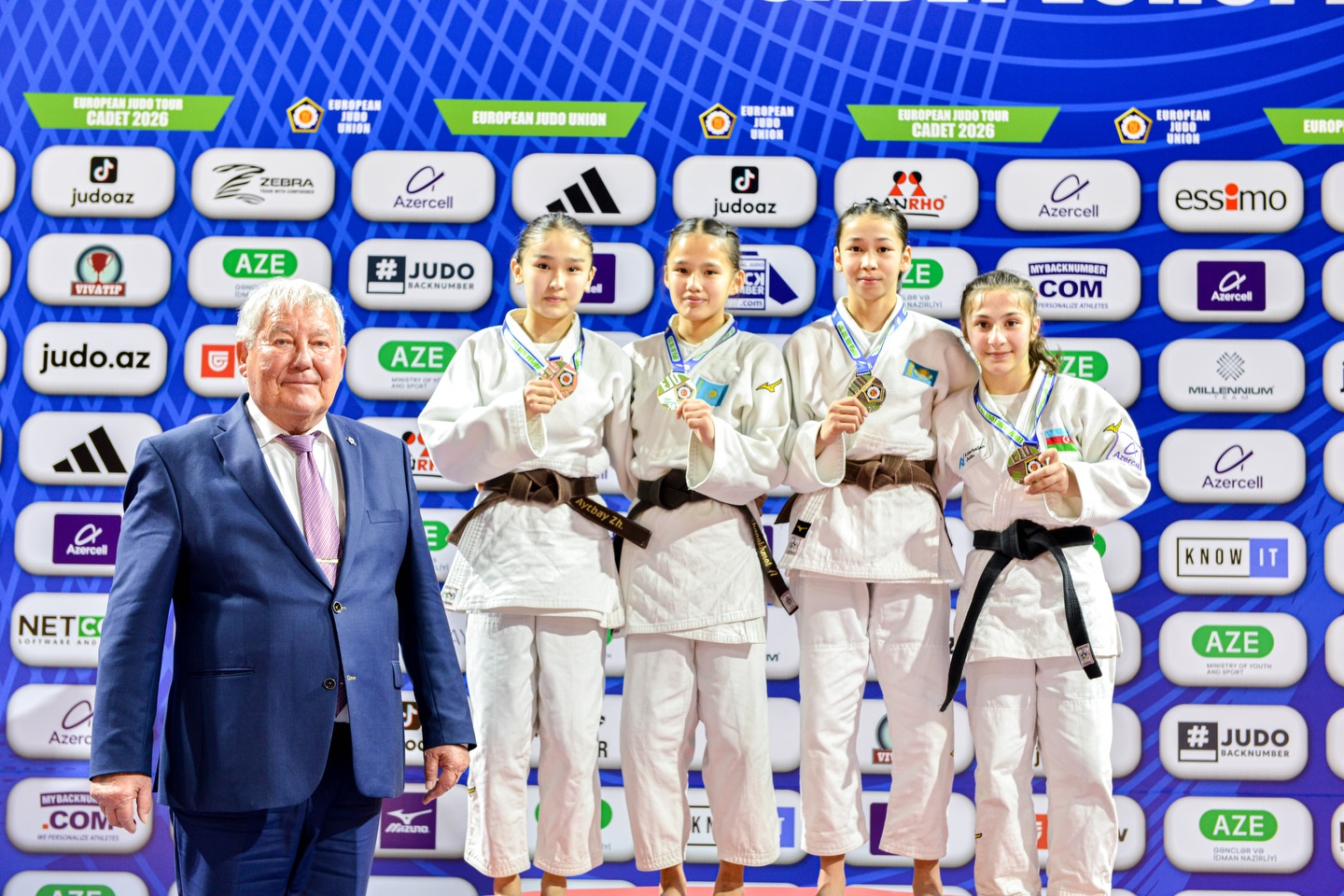 Gəncə Avropa Kubokunun ilk günündə 13 medal