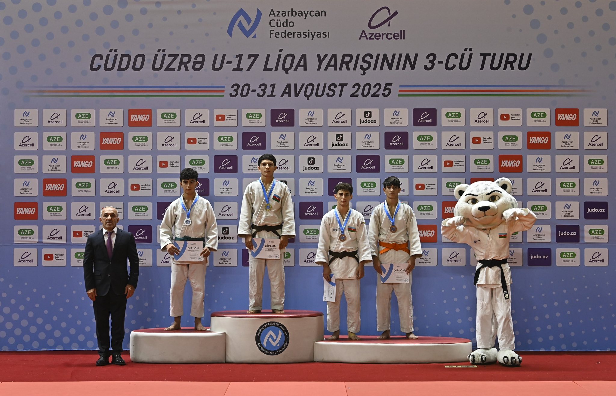 U-17 yeniyetmələr arasında Liqa yarışının III turu başlayıb