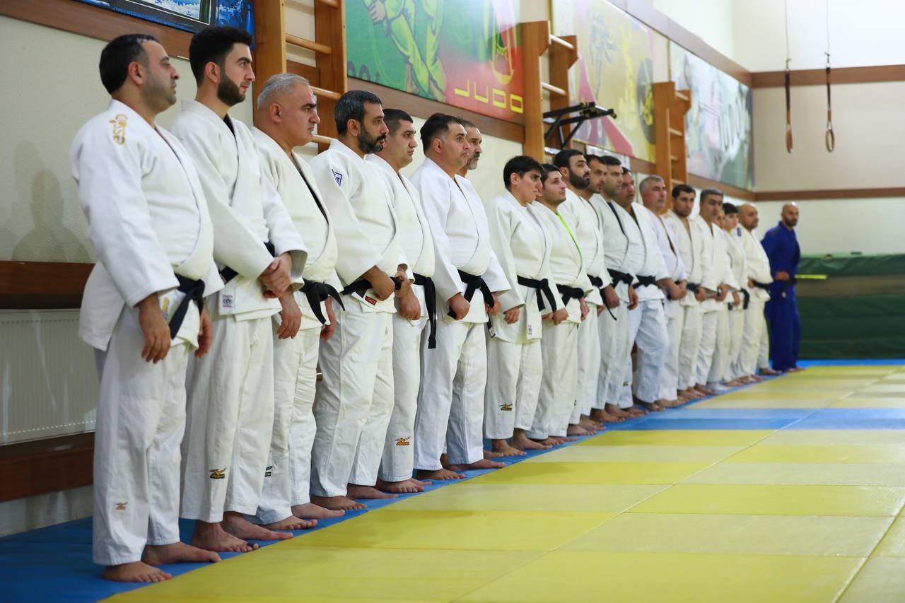 Hakimlərin peşəkarlıq səviyyəsini artırmaq üçün seminar təşkil edilib