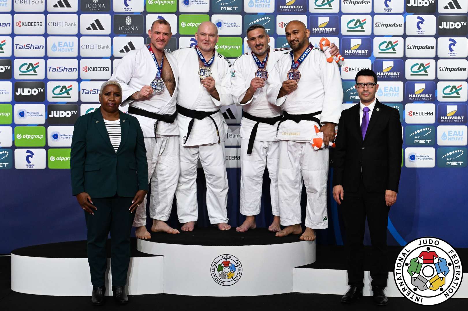 Azərbaycan millisinin Parisdəki dünya çempionatında medal sayı 3-ə çatıb