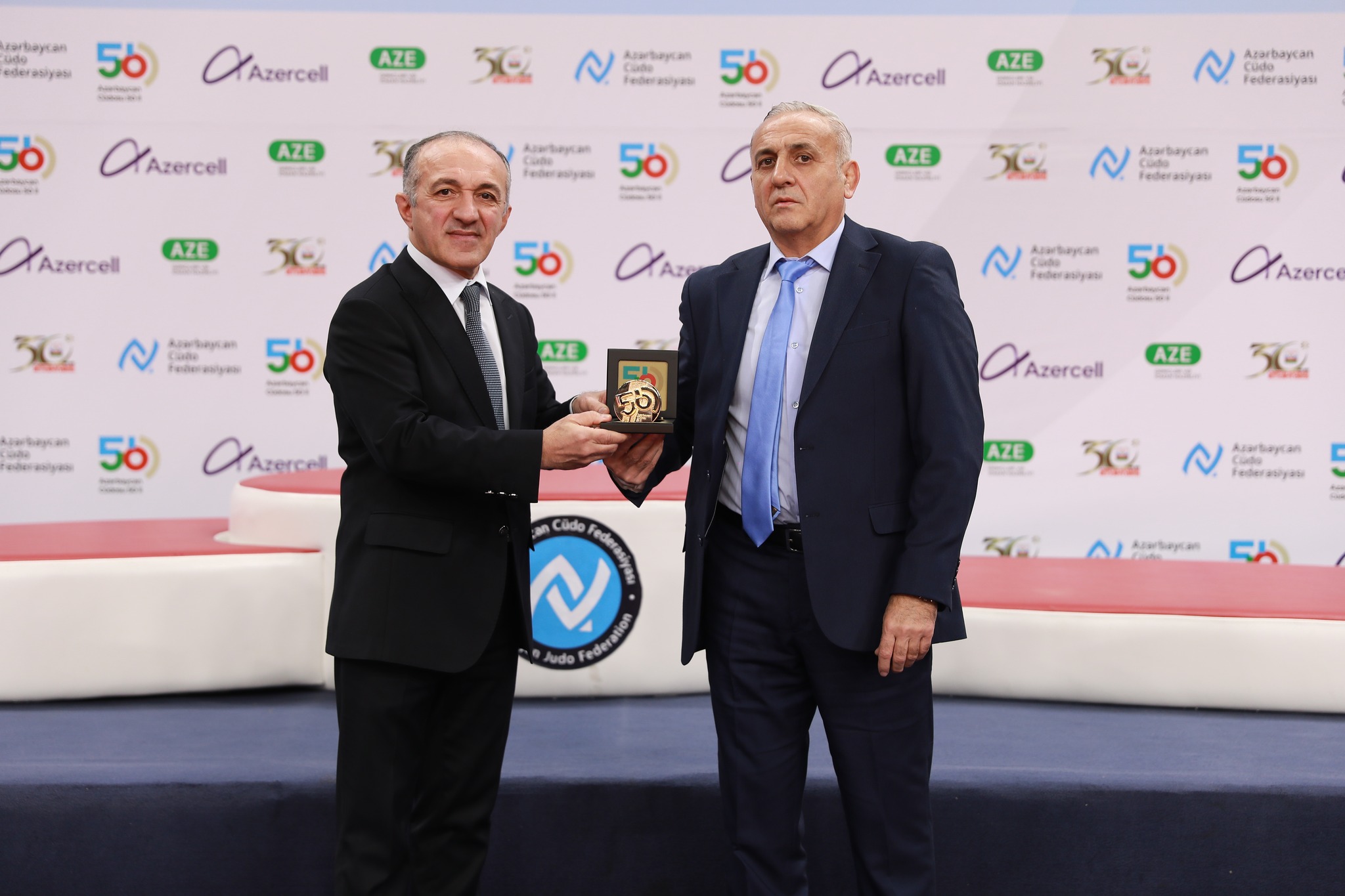 Azərbaycanda cüdonun yaranmasının 50 illik yubileyi ilə bağlı yubiley medalları təqdim olunub