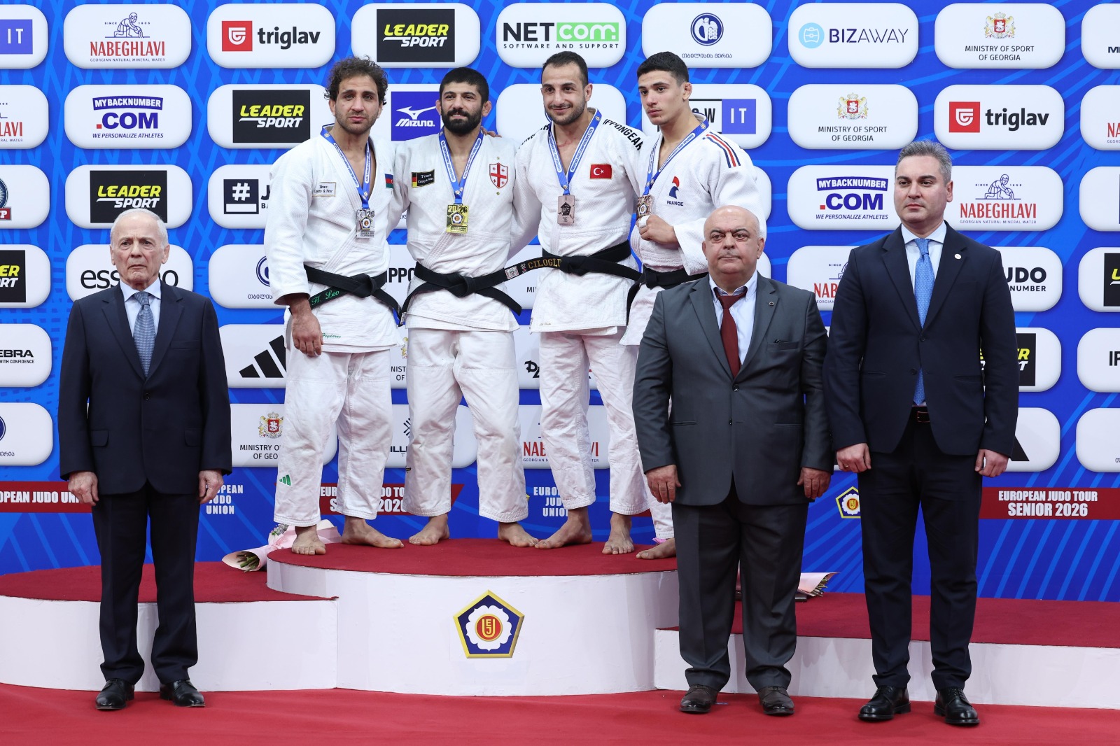Hidayət Heydərov Avropa çempionatının gümüş medalını qazandı
