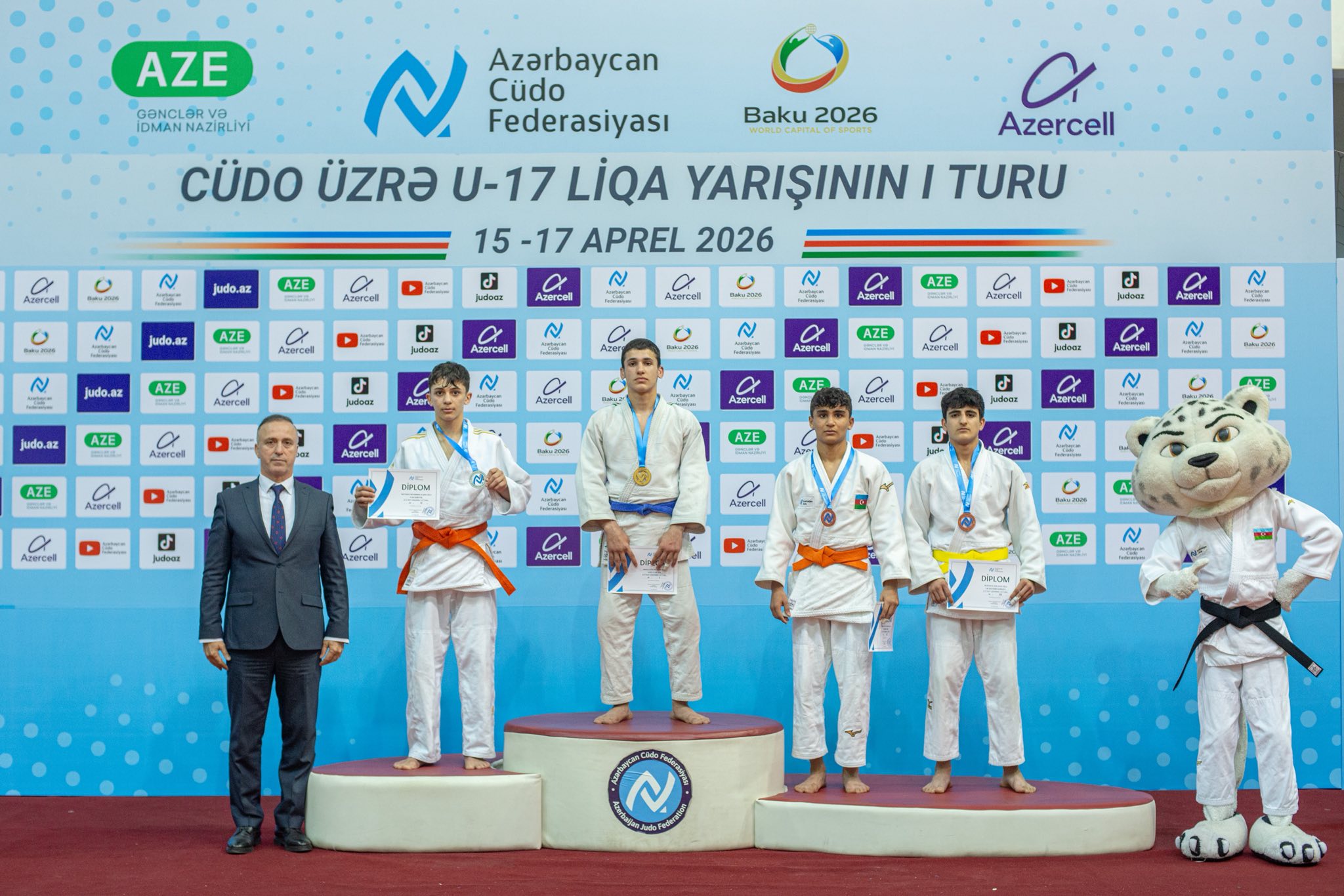 U-17 Liqa yarışının I turu başa çatdı