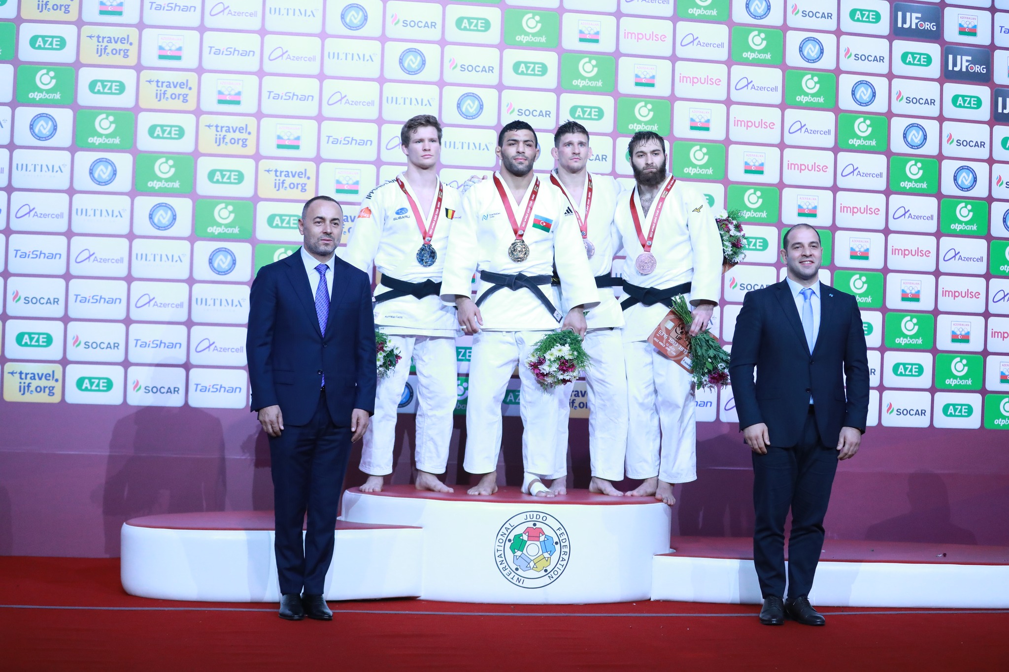 Böyük Dəbilqə turnirinin ikinci günüdə Azərbaycan idmançılarından iki qızıl medal