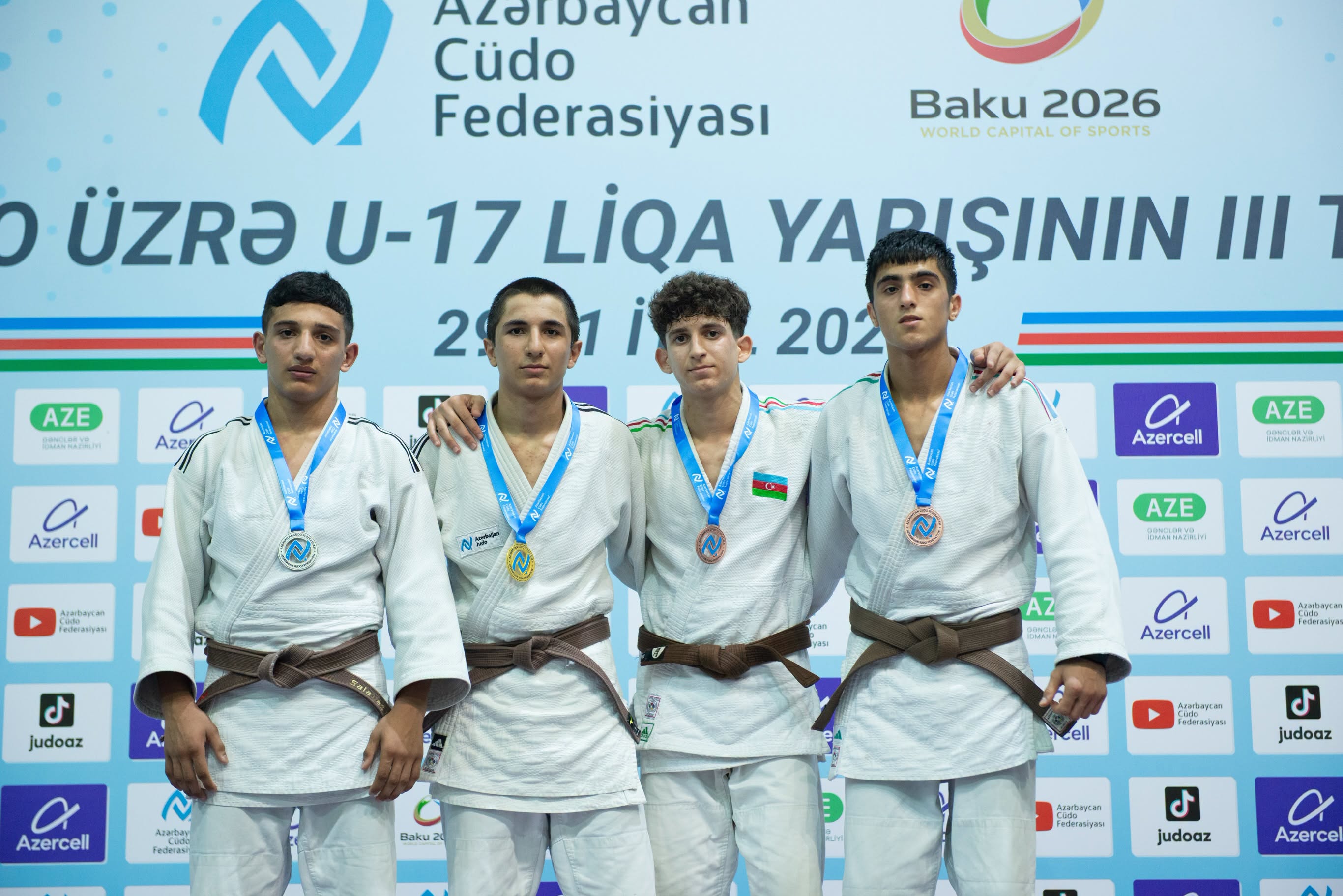 U-17 Liqa yarışının III turu start götürdü