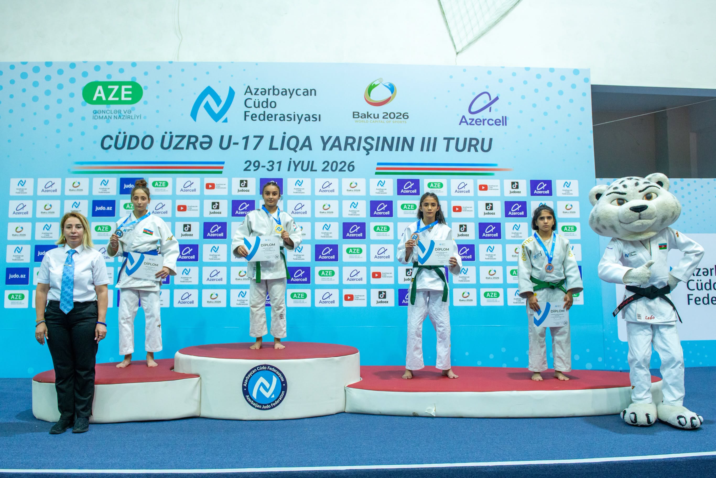 U-17 Liqa yarışının III turu start götürdü